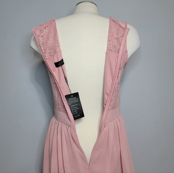 Sleeveless Blush Pink Lace Top A-Line Chiffon Formal Gown - Picture 7 of 15